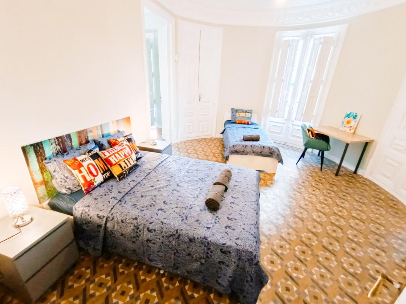 Private Rooms By Plaza Catalunya Барселона Экстерьер фото